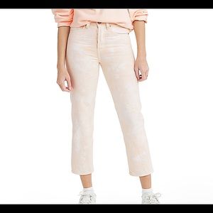 LEVIS Premium Wedgie Straight High Rise Jeans